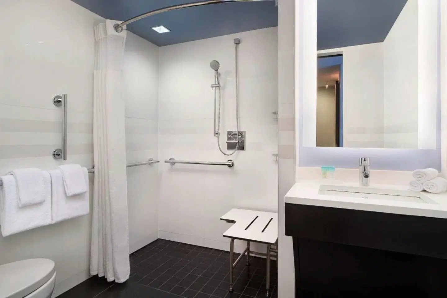 Residence Inn by Marriott New York Manhattan/Central Park Badezimmer