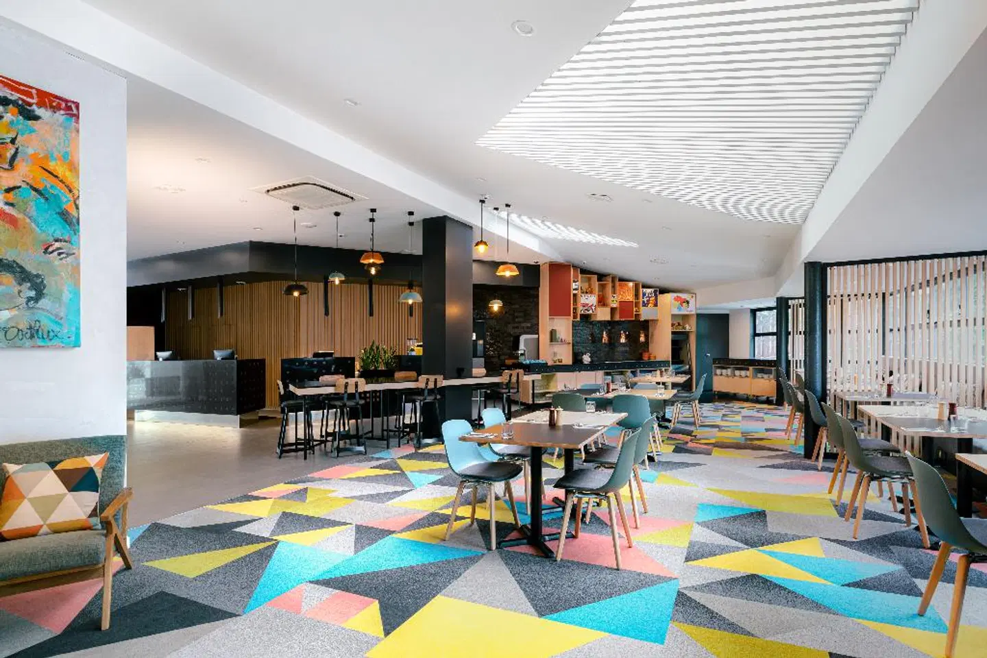 Atura Wellington Bar