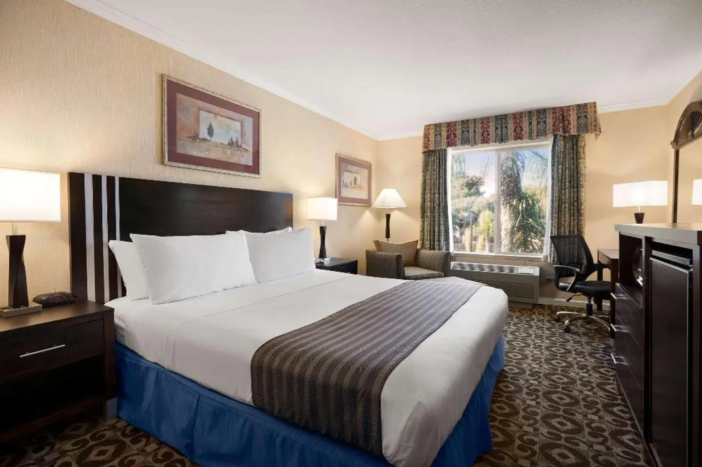 Days Inn Concord ROOM_EXAMPLE