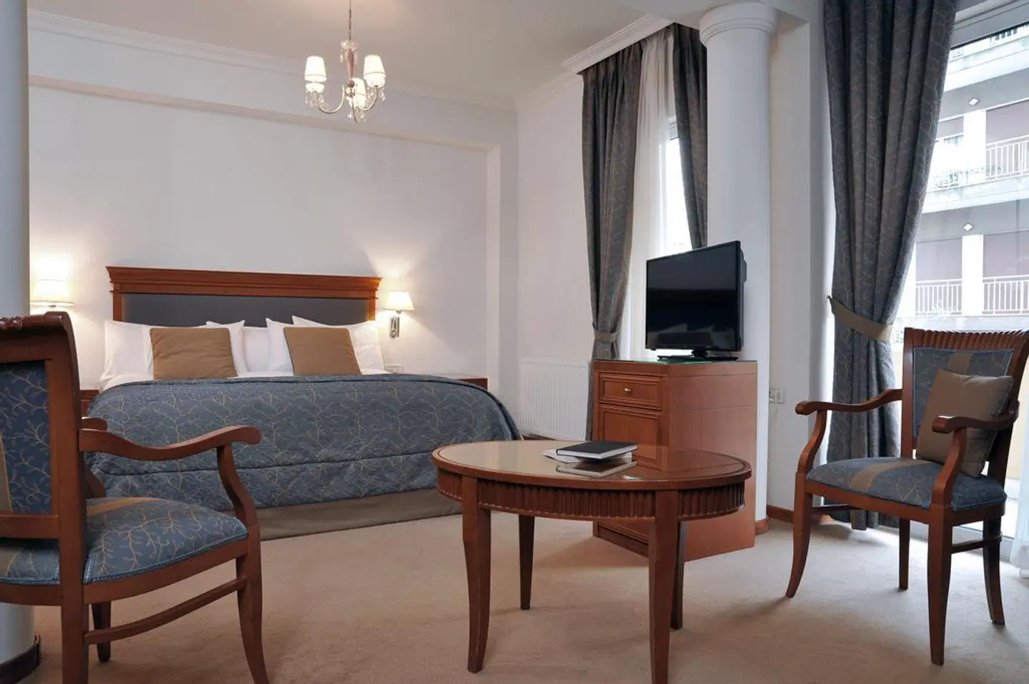 Athens Atrium ROOM_EXAMPLE