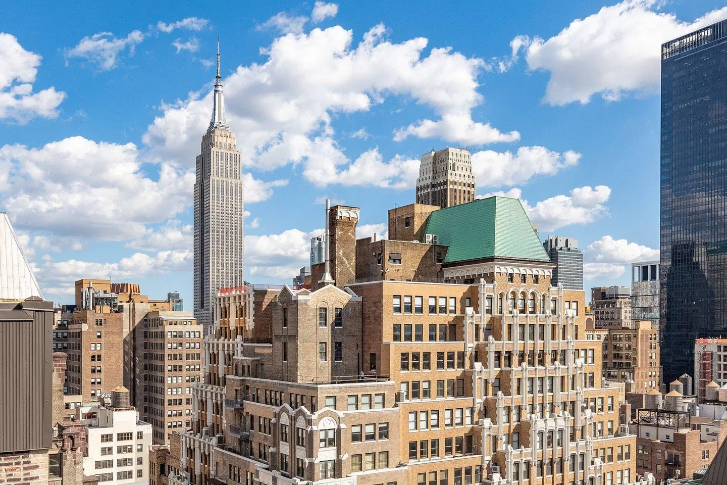 Courtyard by Marriott New York Manhattan/Times Square West EXTERIOR