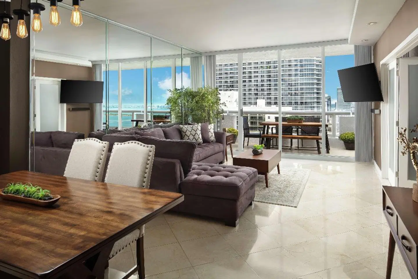 DoubleTree by Hilton Grand Hotel Biscayne Bay LOUNGE_LOBBY