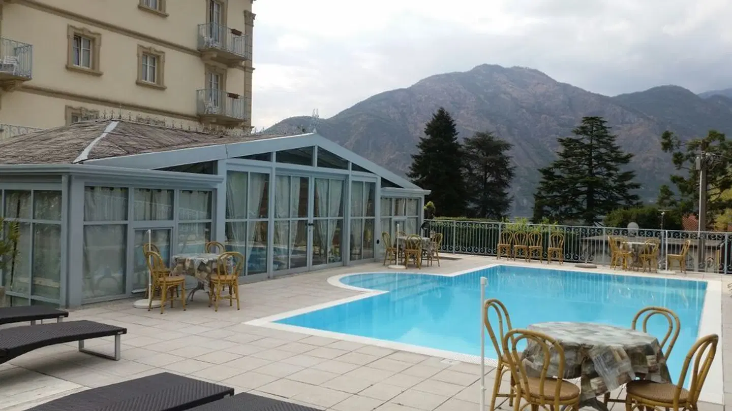 Lario OUTDOOR_POOL