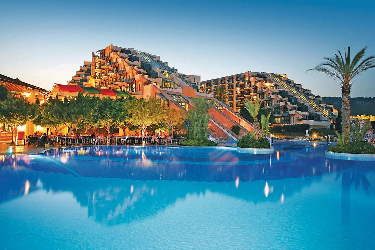 Limak Limra Hotel & Resort OUTDOOR_POOL