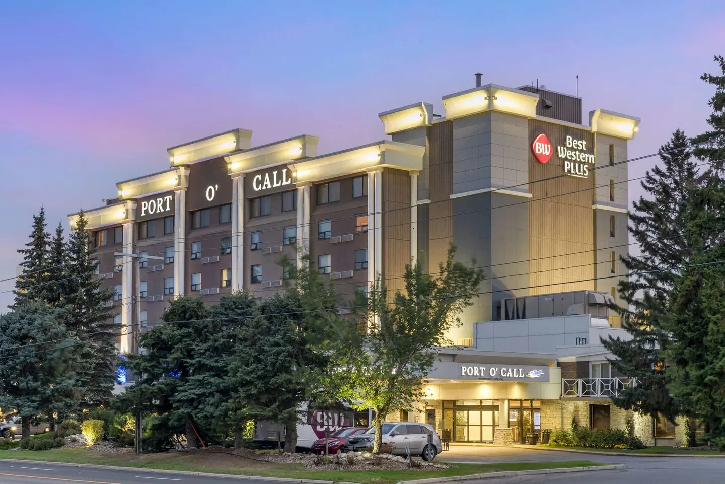 Best Western PLUS Port O'Call Hotel EXTERIOR
