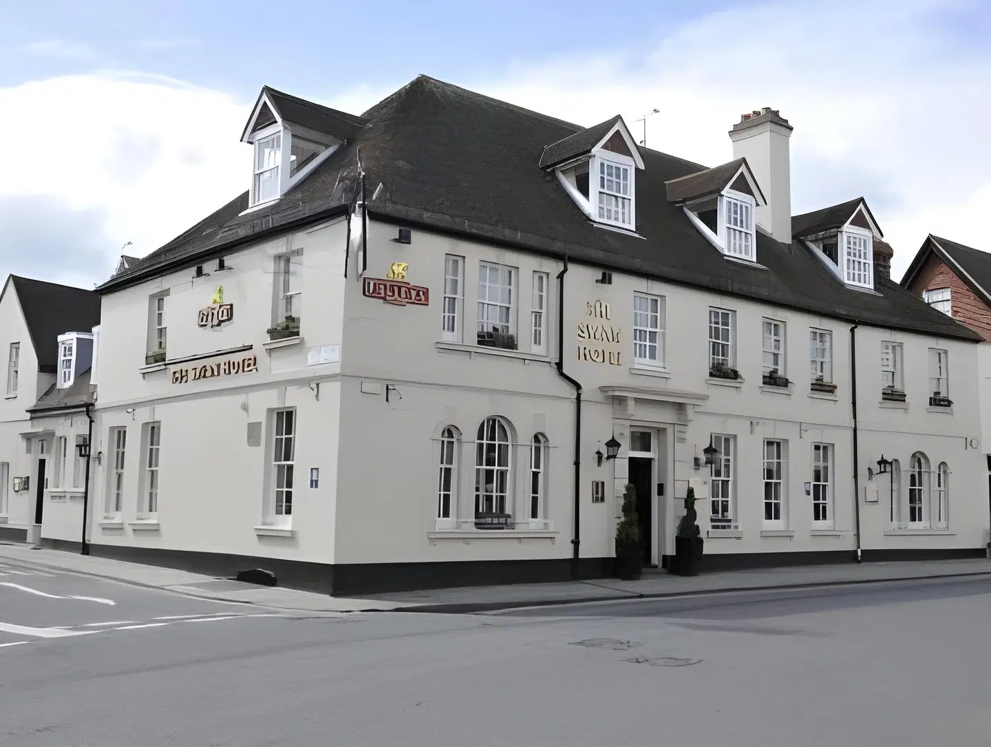 Swan Hotel EXTERIOR