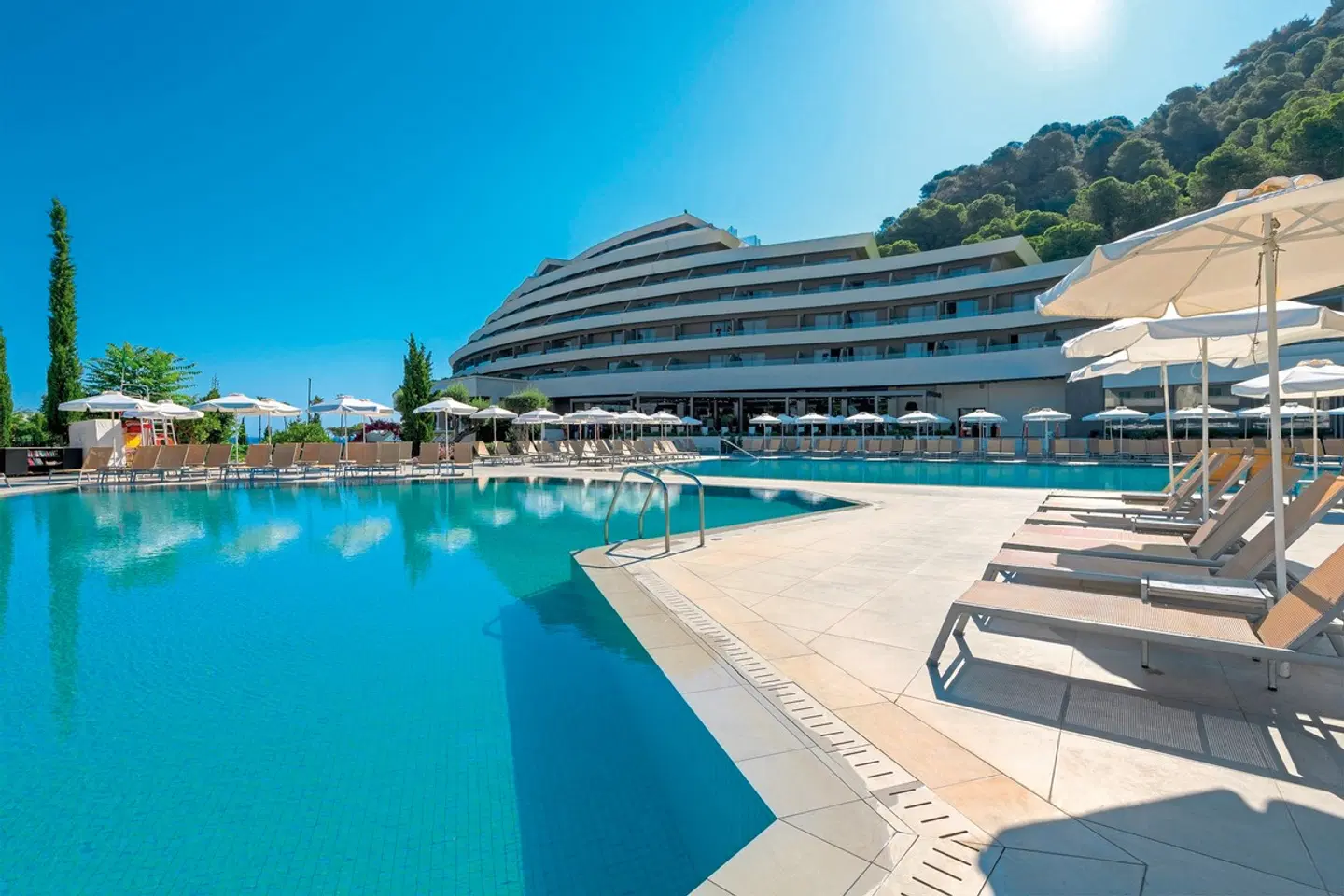 Olympic Palace OUTDOOR_POOL