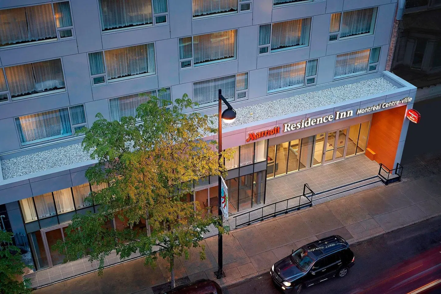 Residence Inn by Marriott Montreal Downtown EXTERIOR