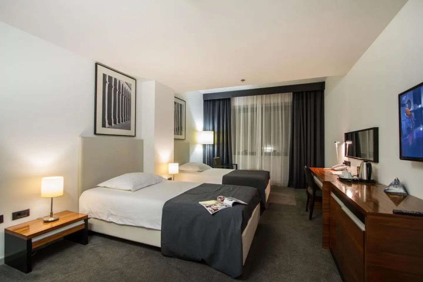 Atrium ROOM_EXAMPLE