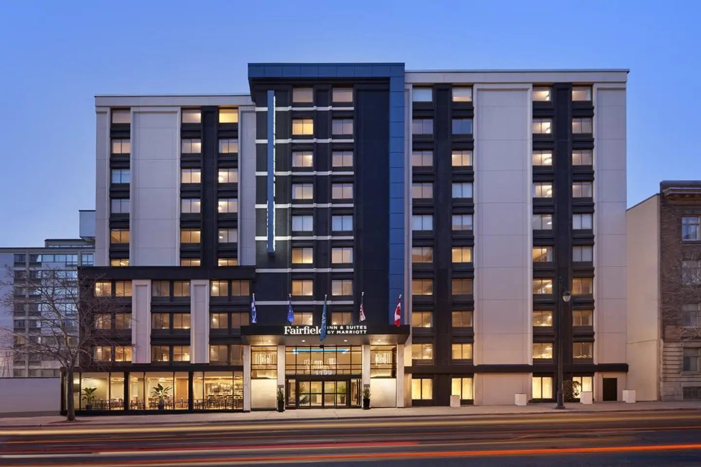 Fairfield by Marriott Montreal Downtown EXTERIOR