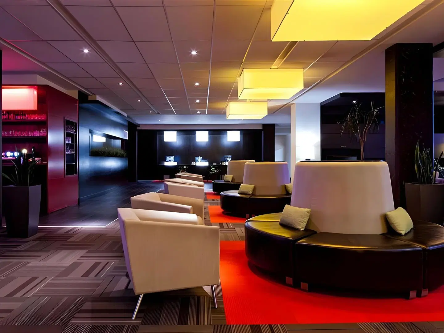Four Points by Sheraton Levis Convention Centre LOUNGE_LOBBY