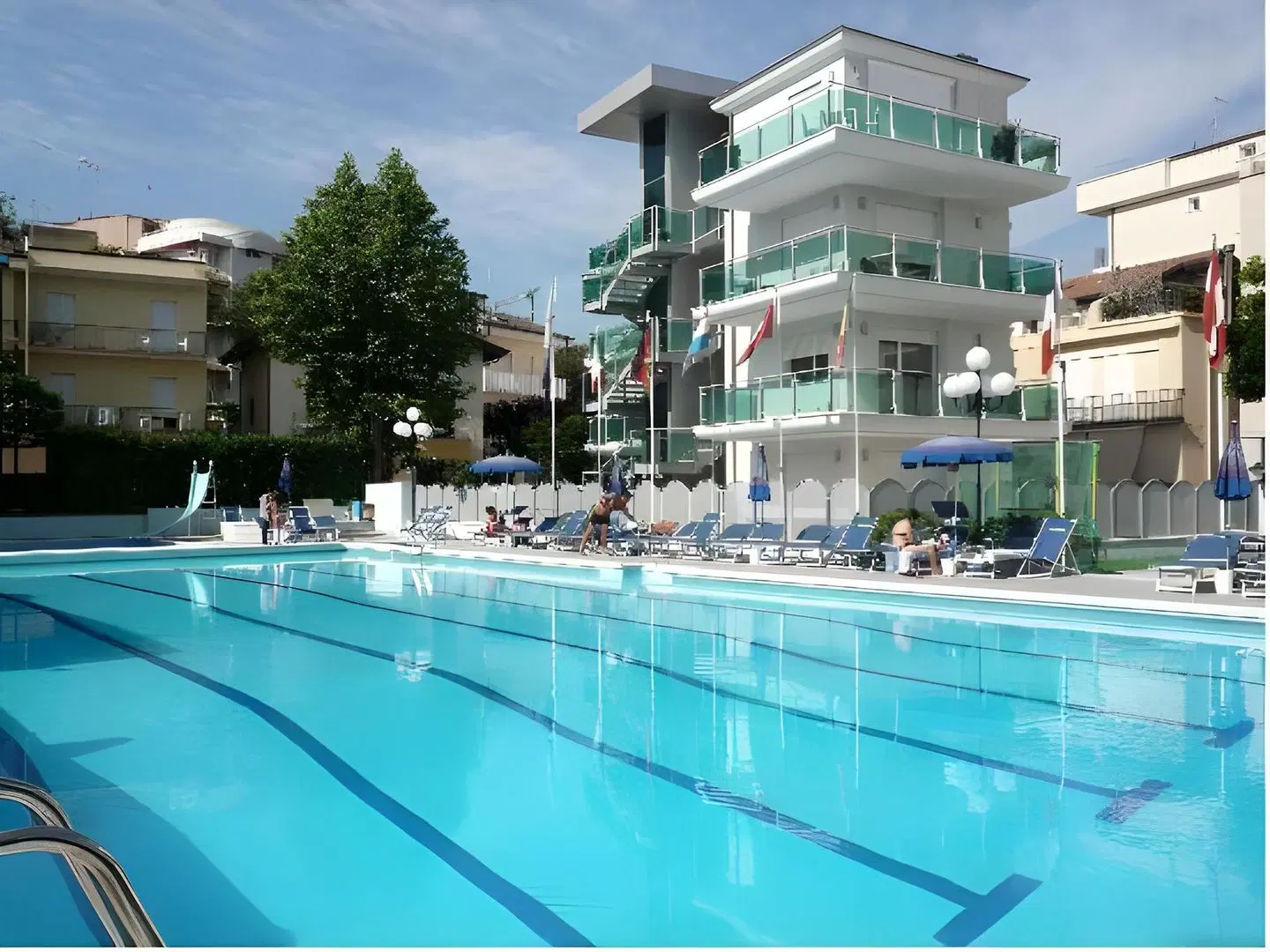 Venus OUTDOOR_POOL
