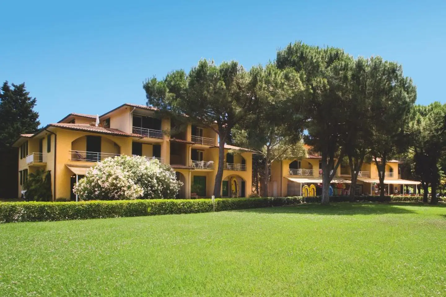 Residence Golfo Della Lacona EXTERIOR