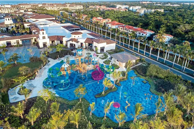 Lopesan Costa Bávaro Resort, Spa & Casino OUTDOOR_POOL