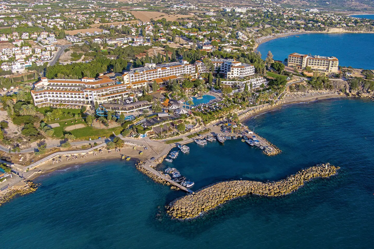 Coral Beach Hotel & Resort EXTERIOR