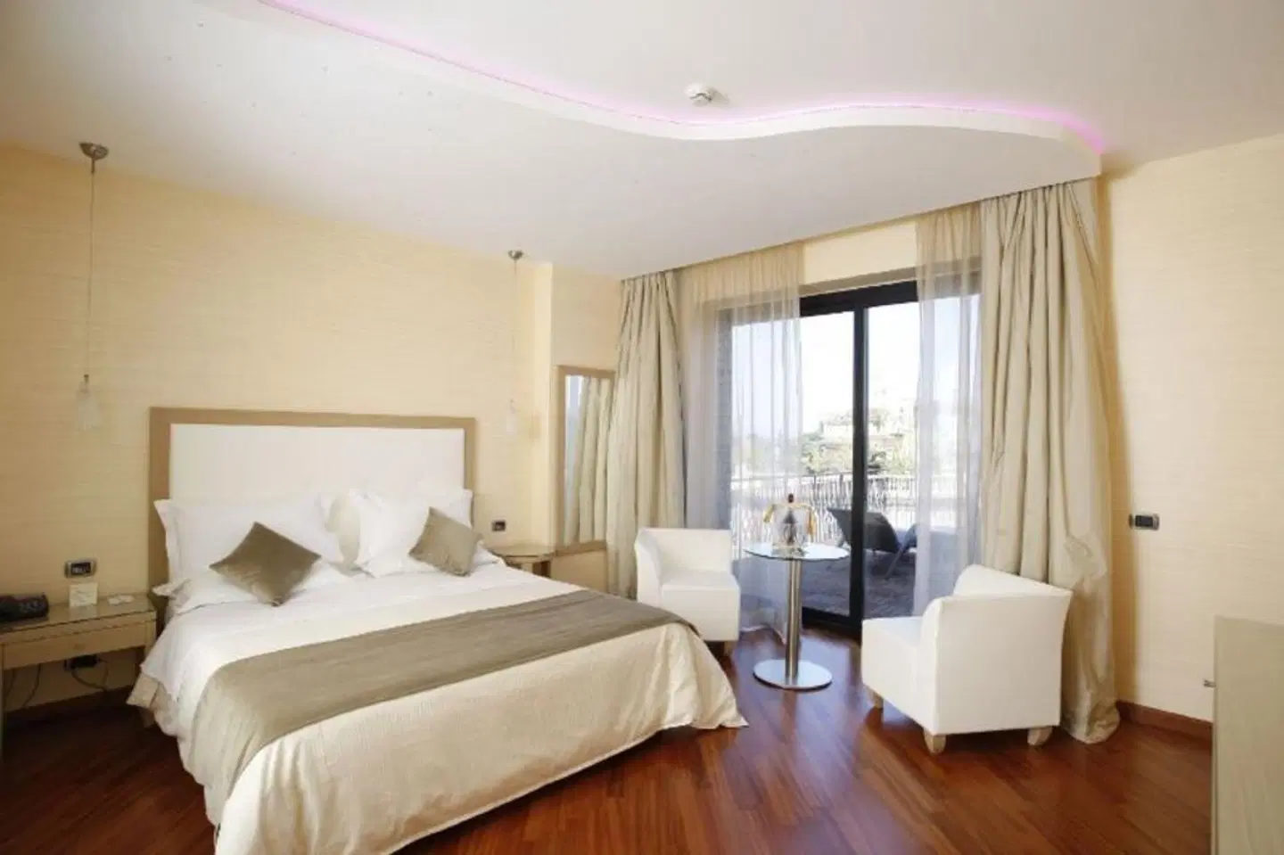 Villa Esperia ROOM_EXAMPLE