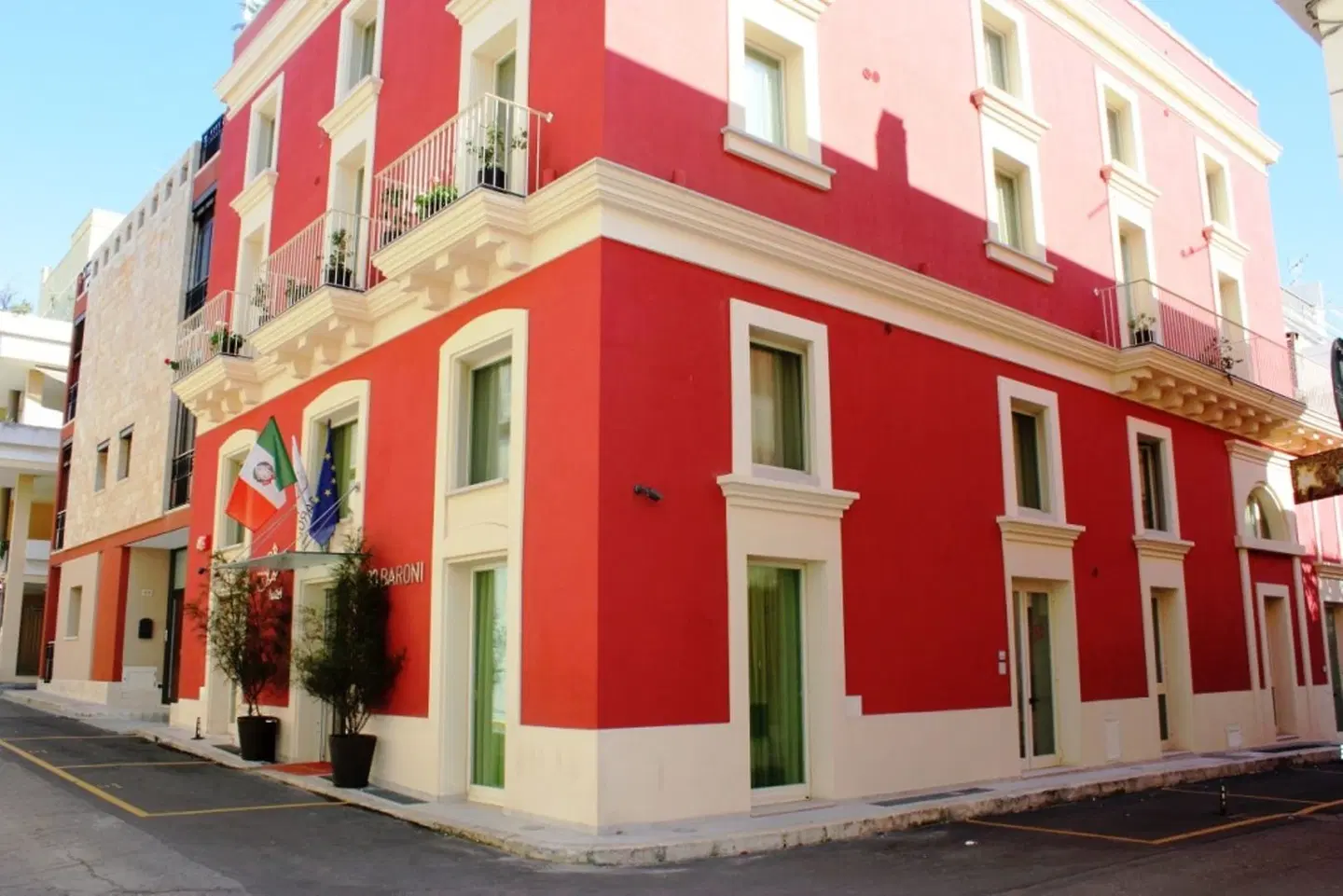 Hotel 33 Baroni EXTERIOR