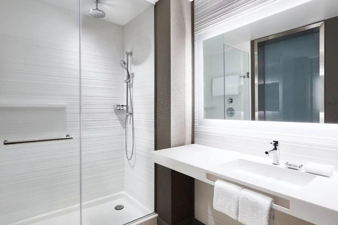 AC Hotel by Marriott Portland Downtown/Waterfront, ME Badezimmer
