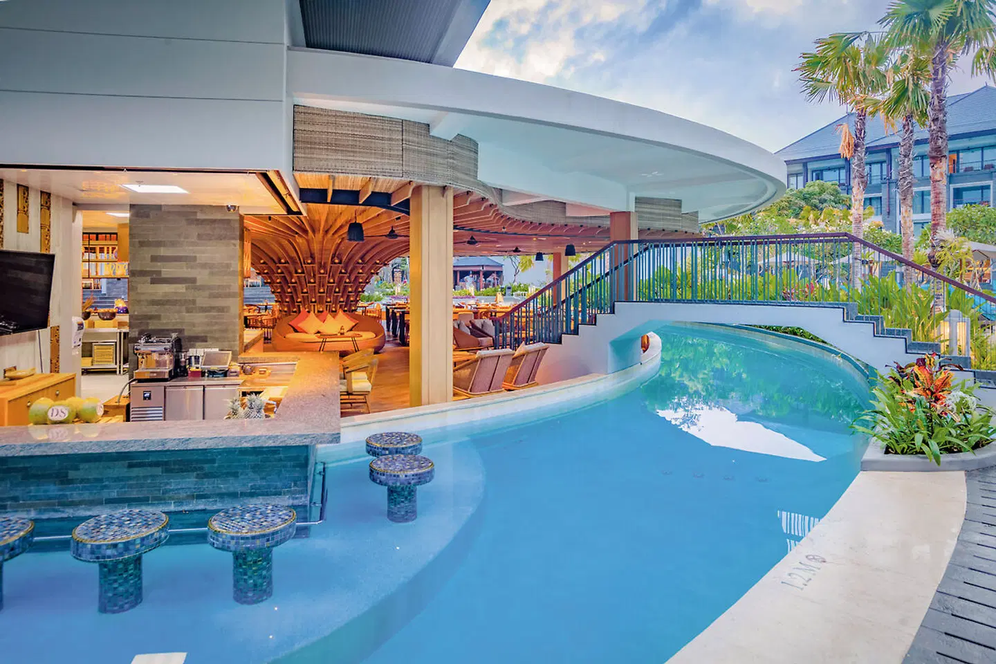 Courtyard by Marriott Bali Nusa Dua Resort Hallenbad