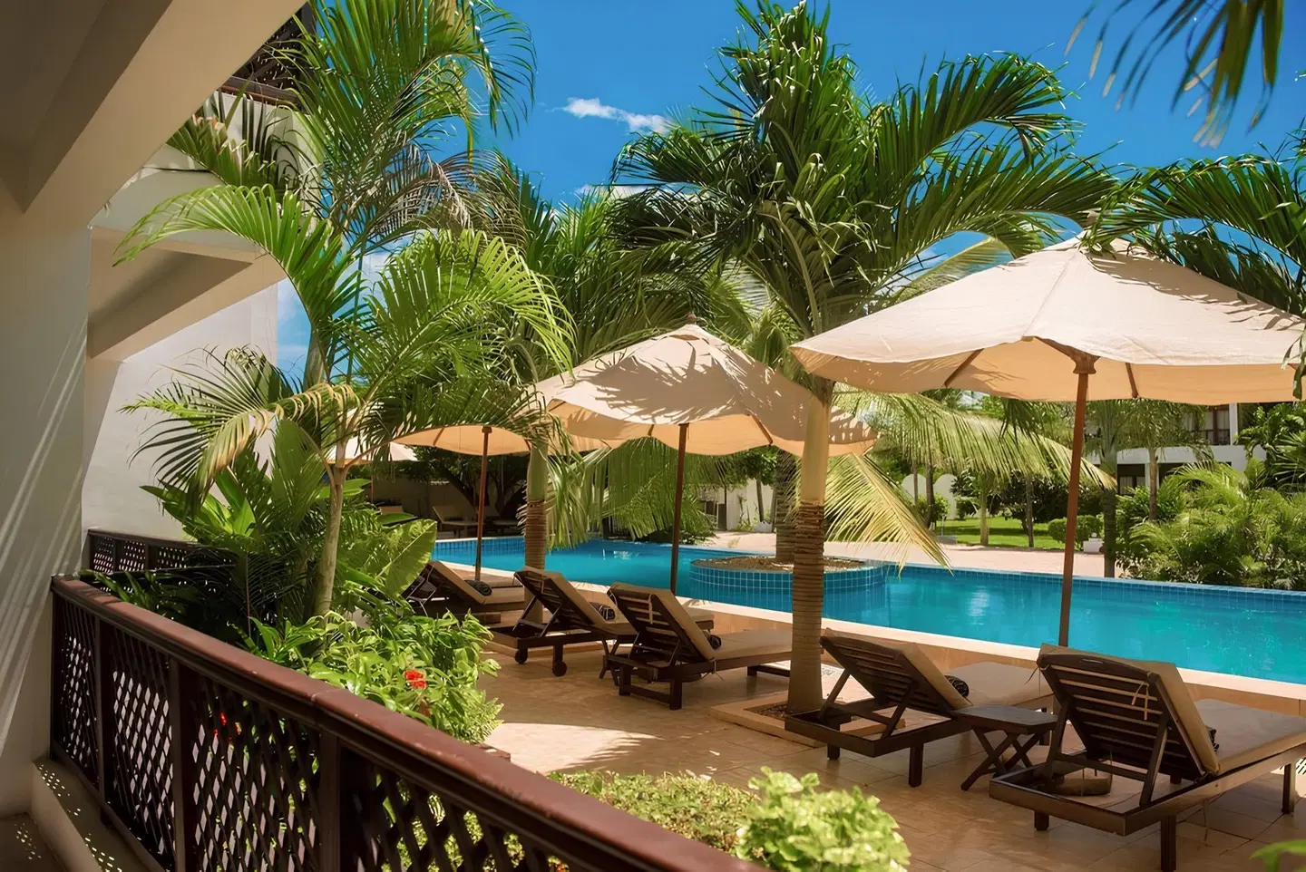 AHG Hisia Nungwi Experience Terrasse