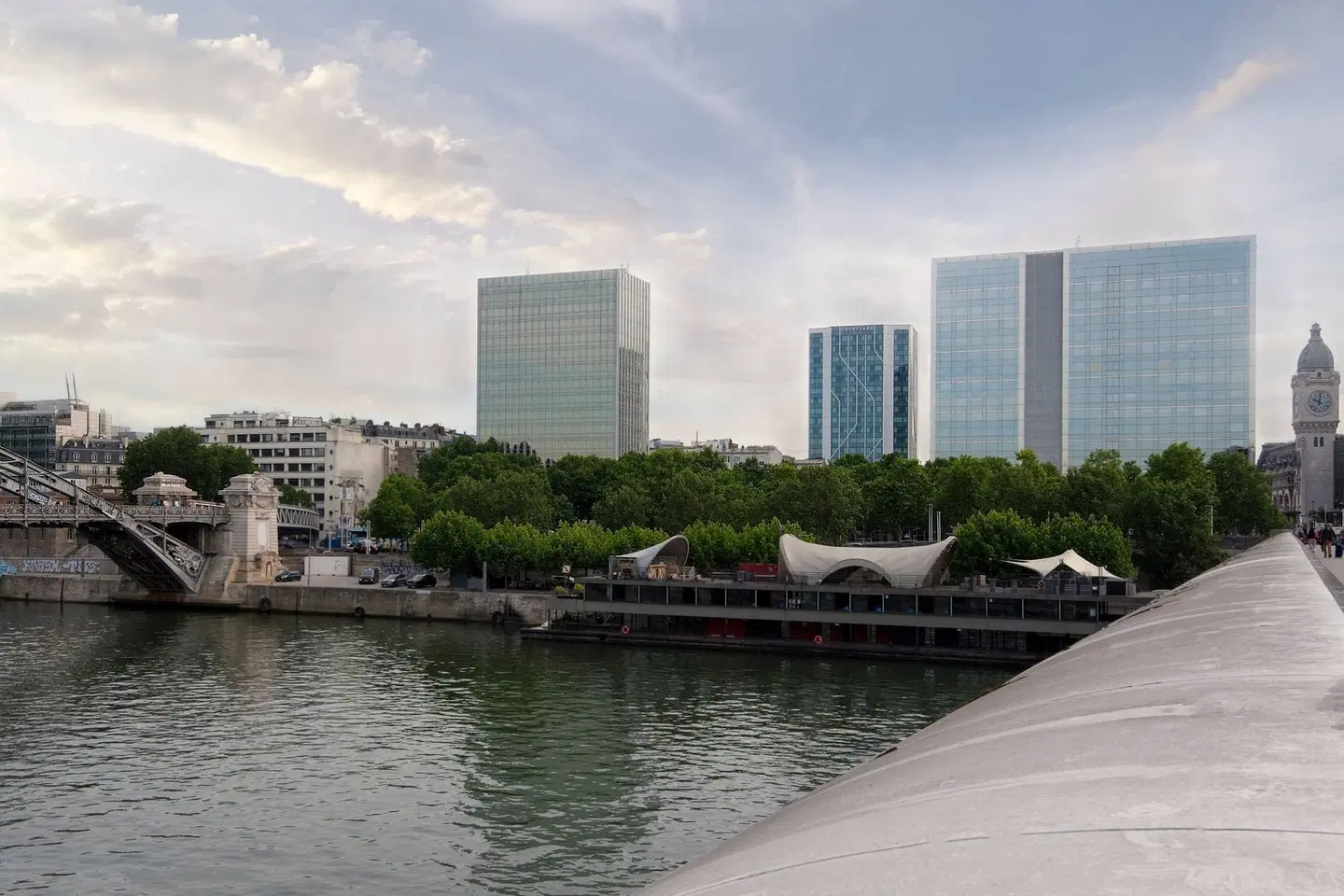 Courtyard by Marriott Paris Gare de Lyon EXTERIOR