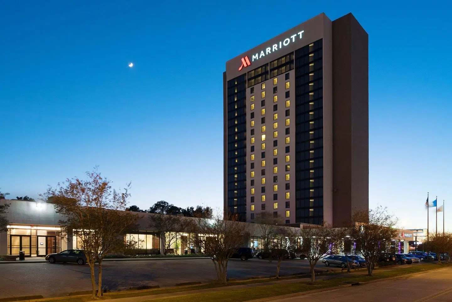 Baton Rouge Marriott EXTERIOR