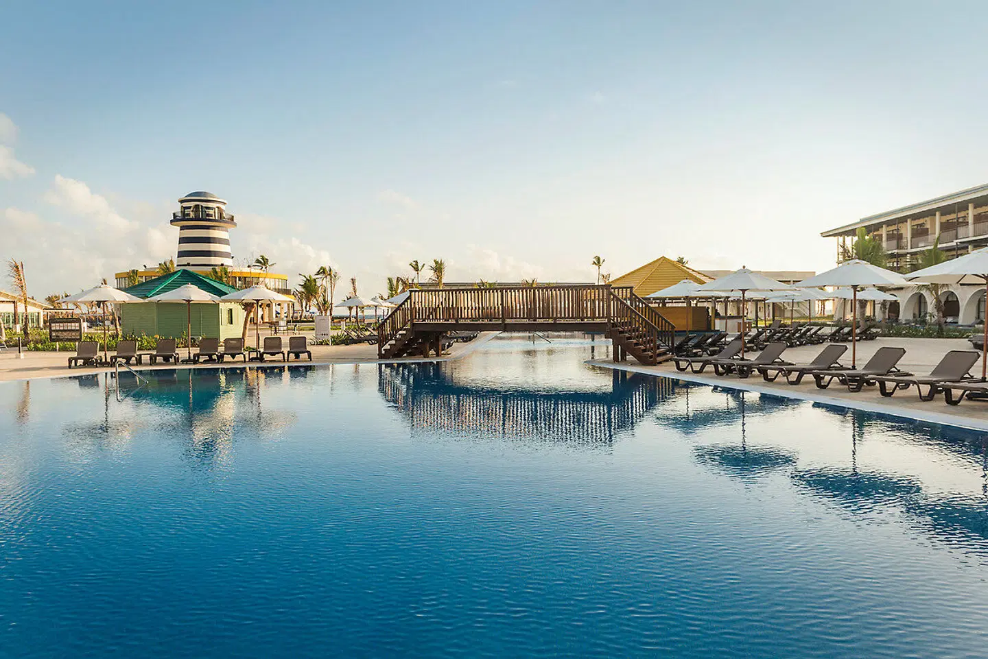 Ocean El Faro OUTDOOR_POOL