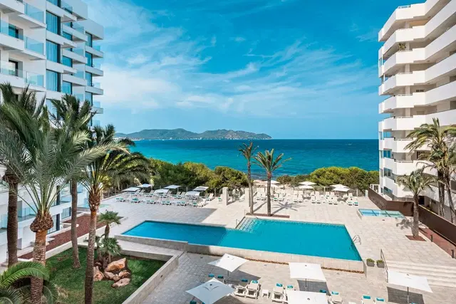 Iberostar Waves Cala Millor OUTDOOR_POOL