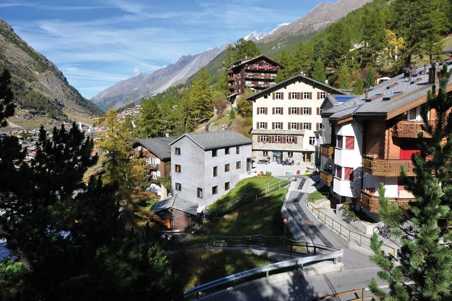 Zermatt Youth Hostel EXTERIOR