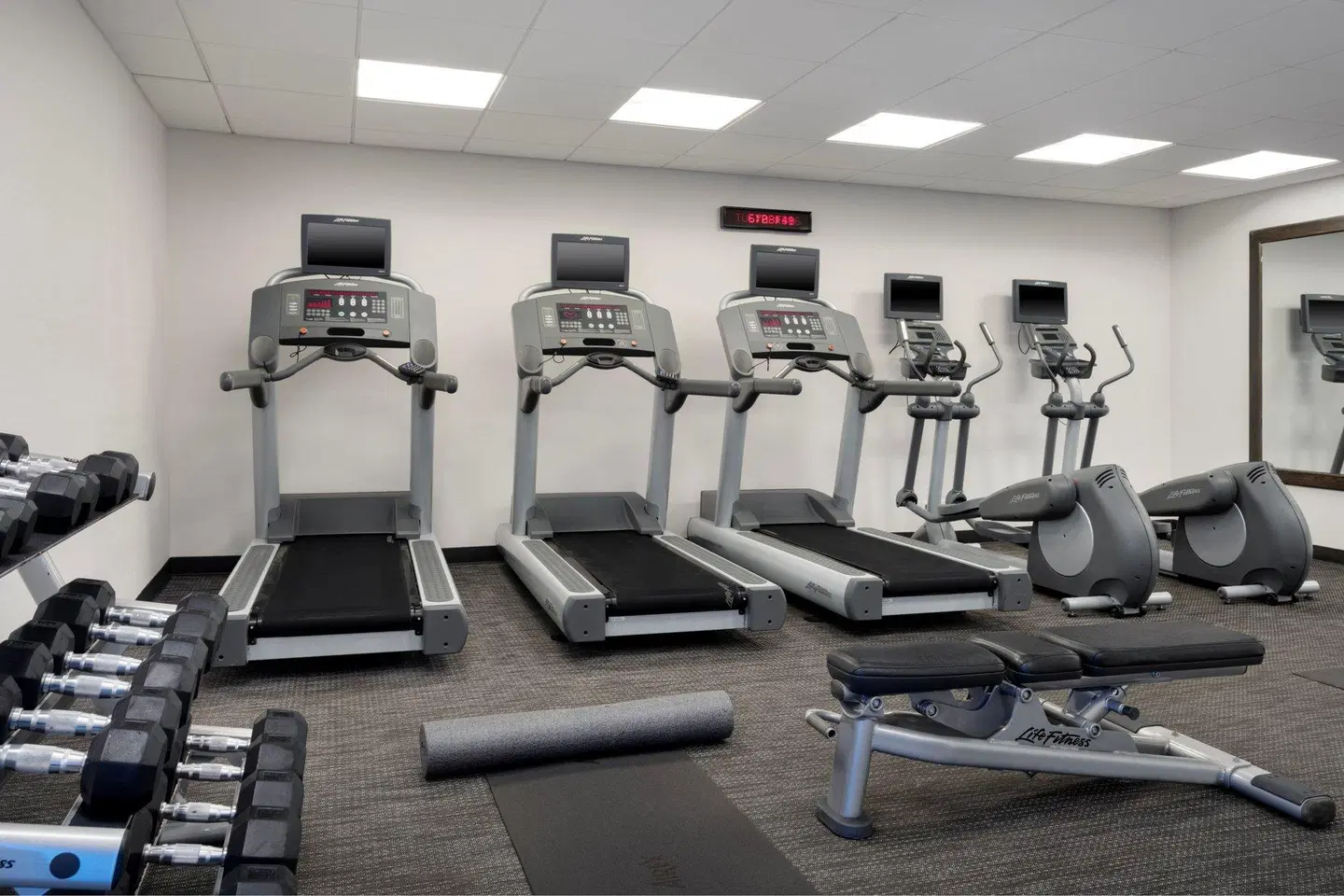 Courtyard by Marriott New York Manhattan/SoHo SPORTS_AND_LEISURE
