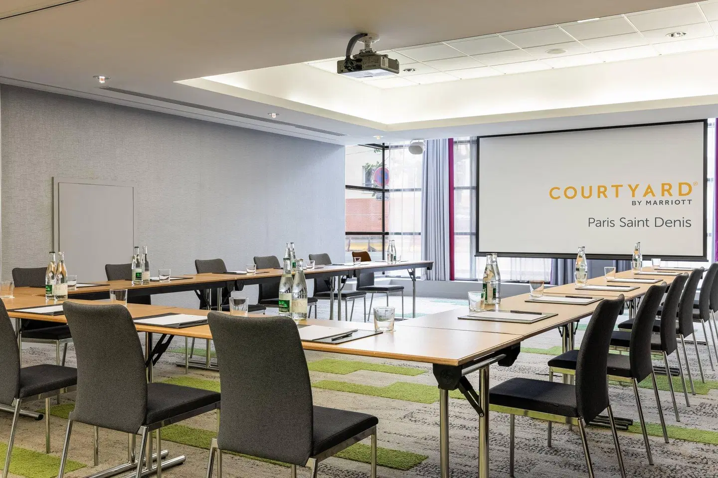 Courtyard by Marriott Paris Saint Denis Konferenz