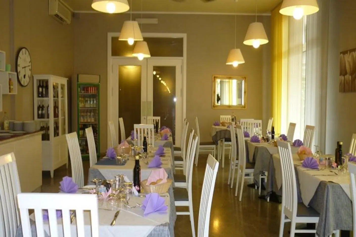 La Maison Hotel Restaurant