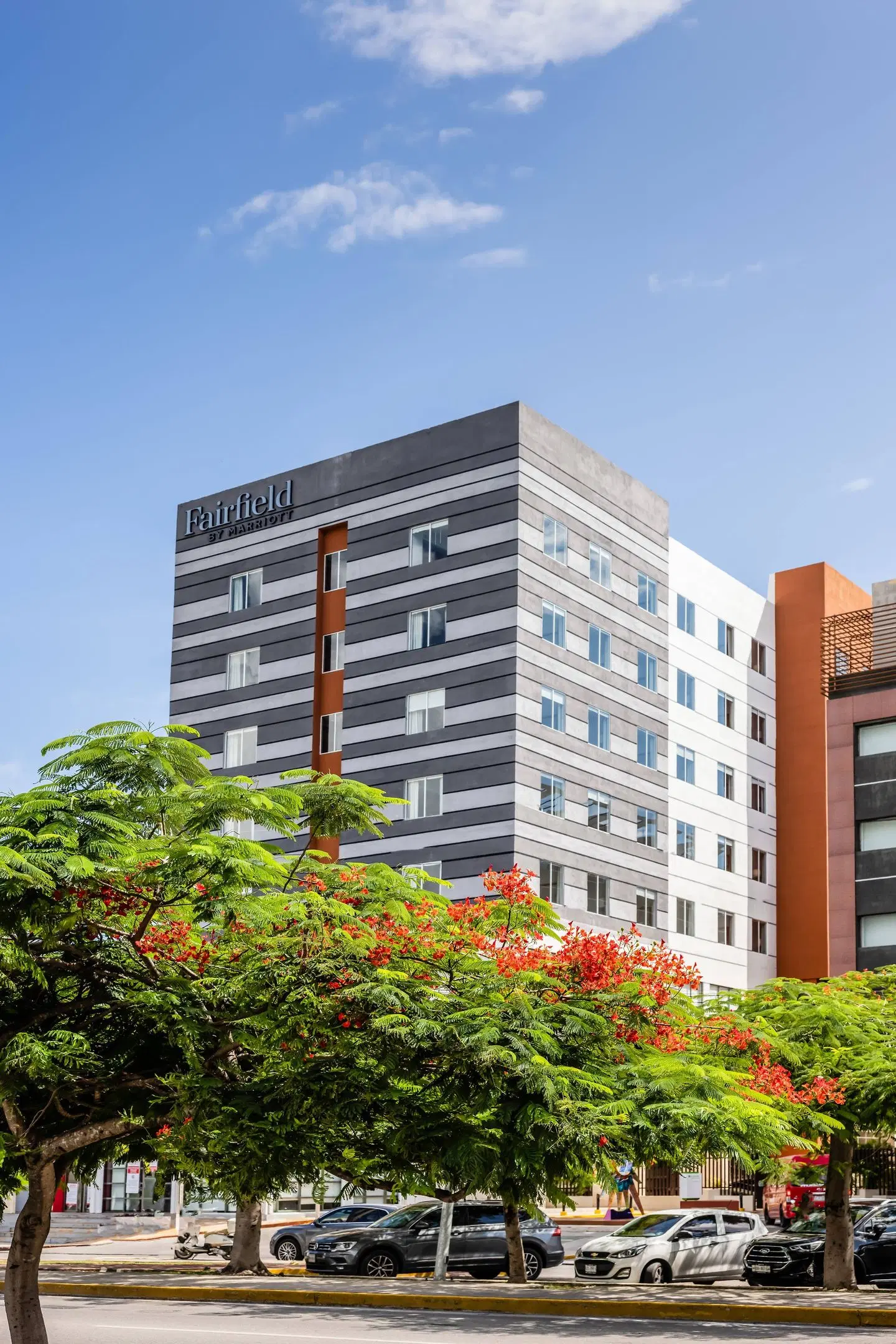 Fairfield Inn & Suites by Marriott Cancun Downtown EXTERIOR