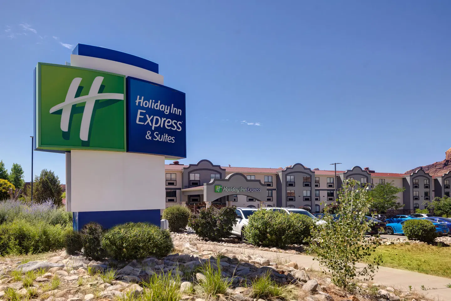 Holiday Inn Express & Suites Moab by IHG EXTERIOR