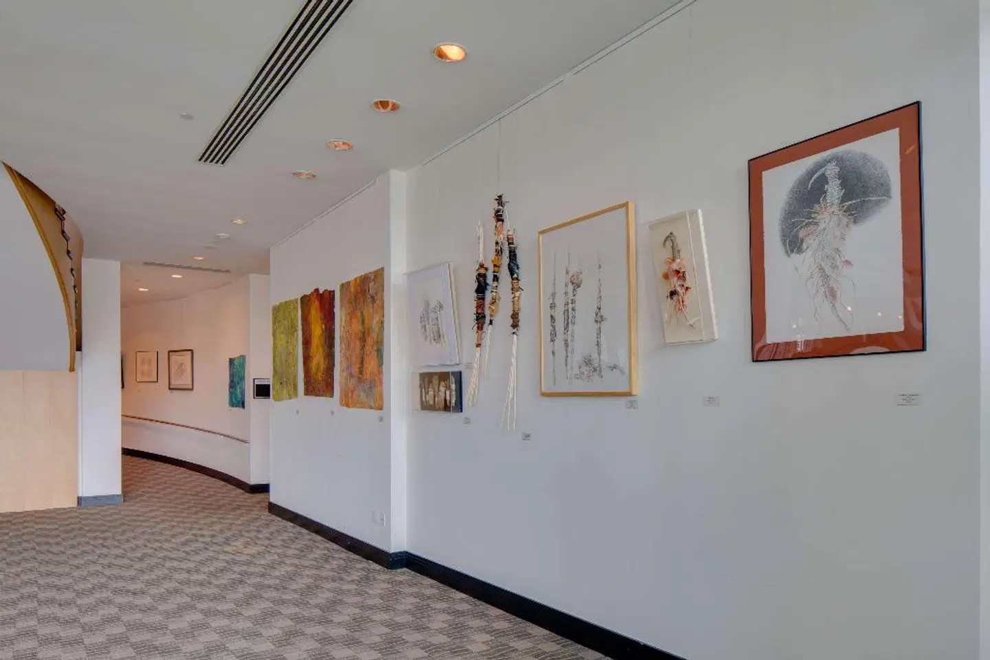 Gallery ONE - A DoubleTree Suites by Hilton Hotel LOUNGE_LOBBY