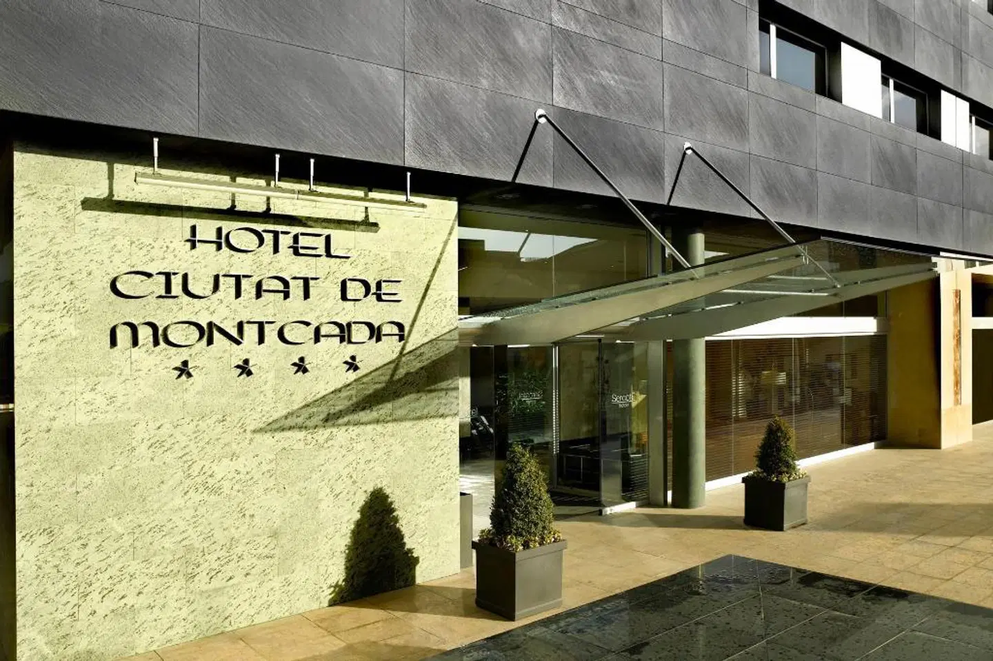 Sercotel Ciutat de Montcada EXTERIOR