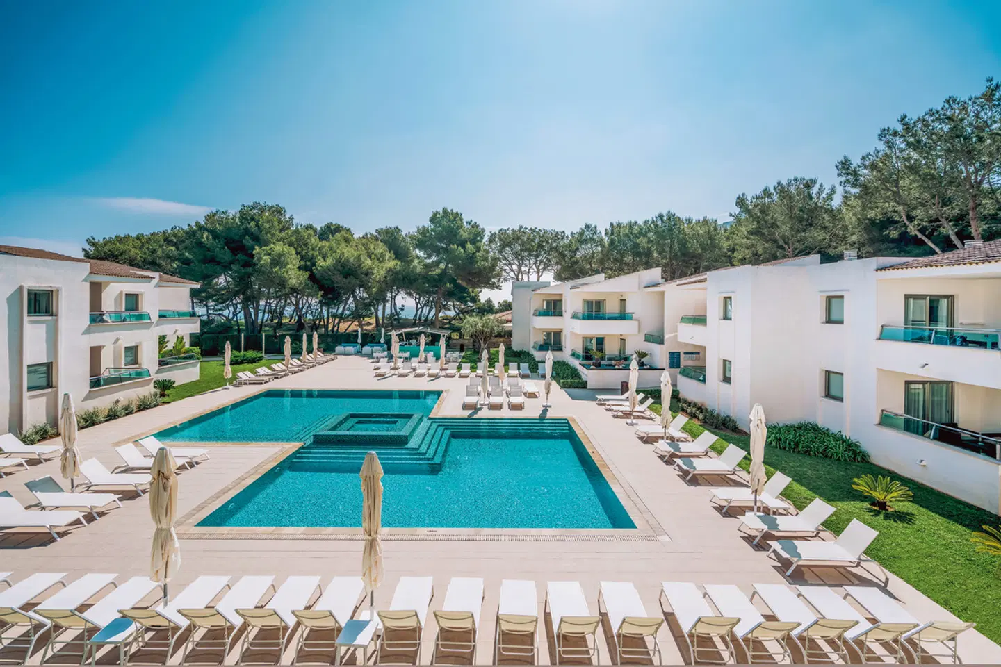 Iberostar Selection Playa de Muro Village OUTDOOR_POOL