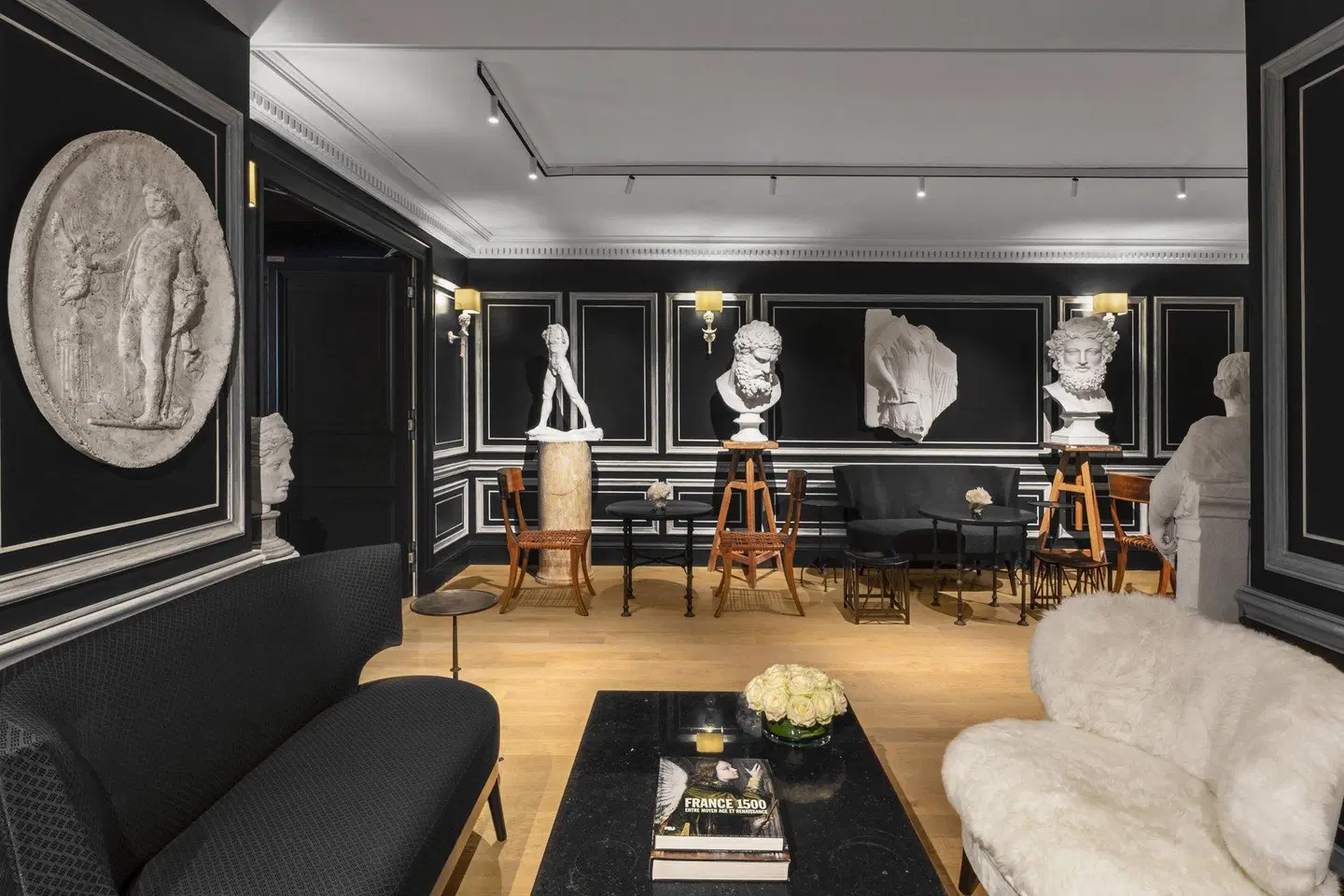 Hôtel de Berri, a Luxury Collection Hotel, Paris Bar