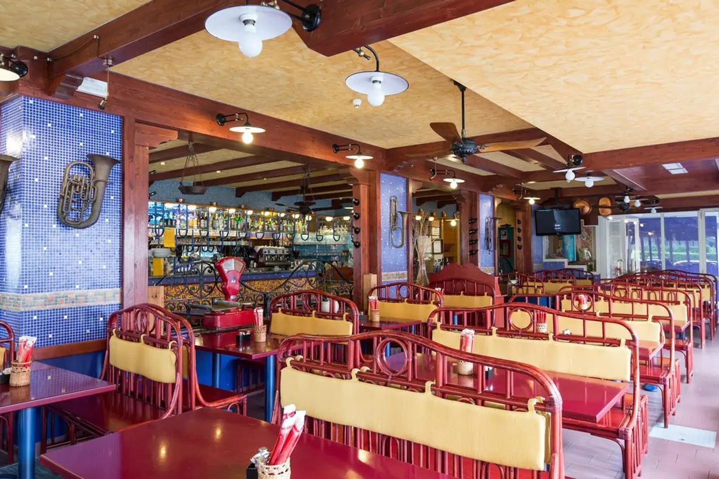 Christian Bar
