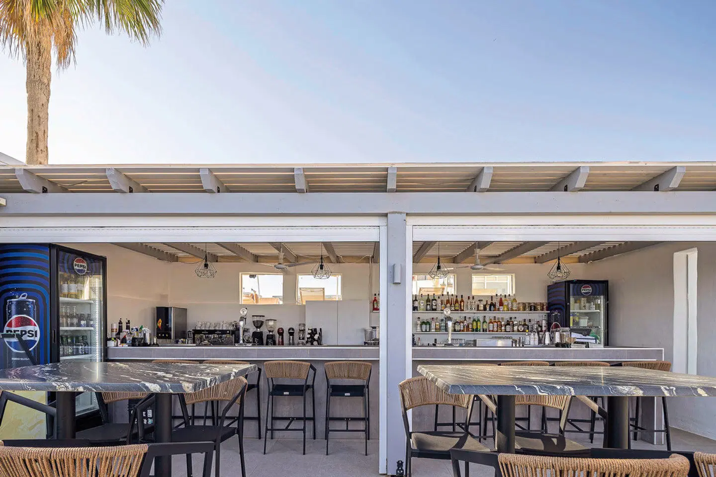Jo An Beach Bar