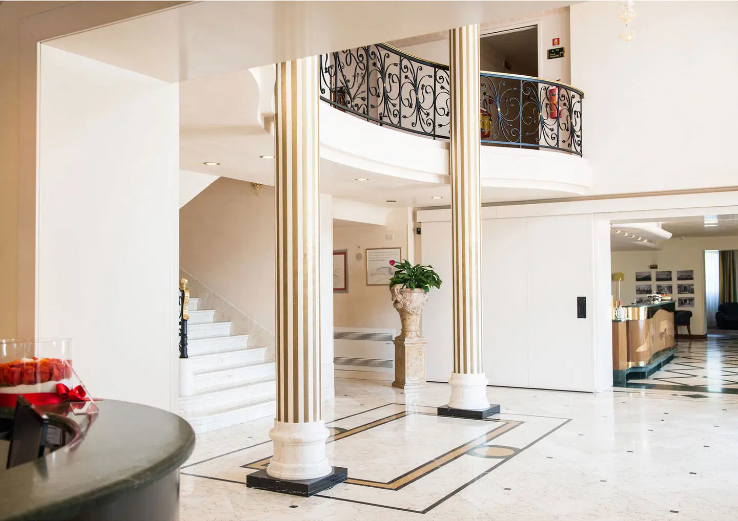 PHI Hotel Astoria LOUNGE_LOBBY