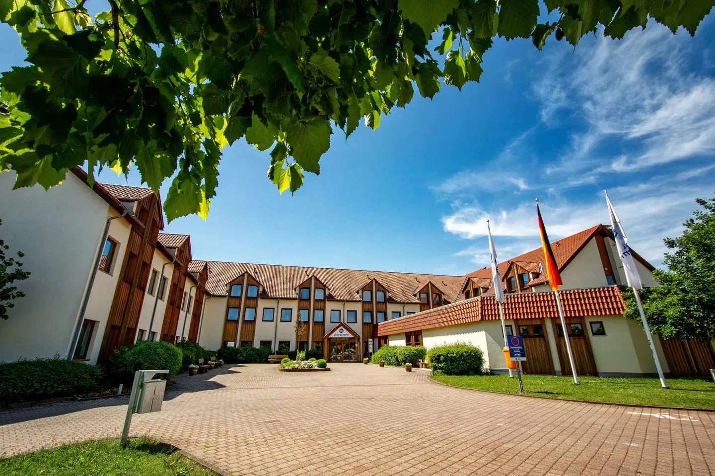 Best Western Hotel Erfurt-Apfelstaedt EXTERIOR