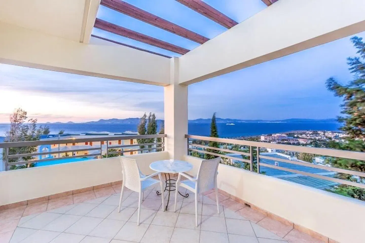 Kipriotis Aqualand Hotel Terrasse
