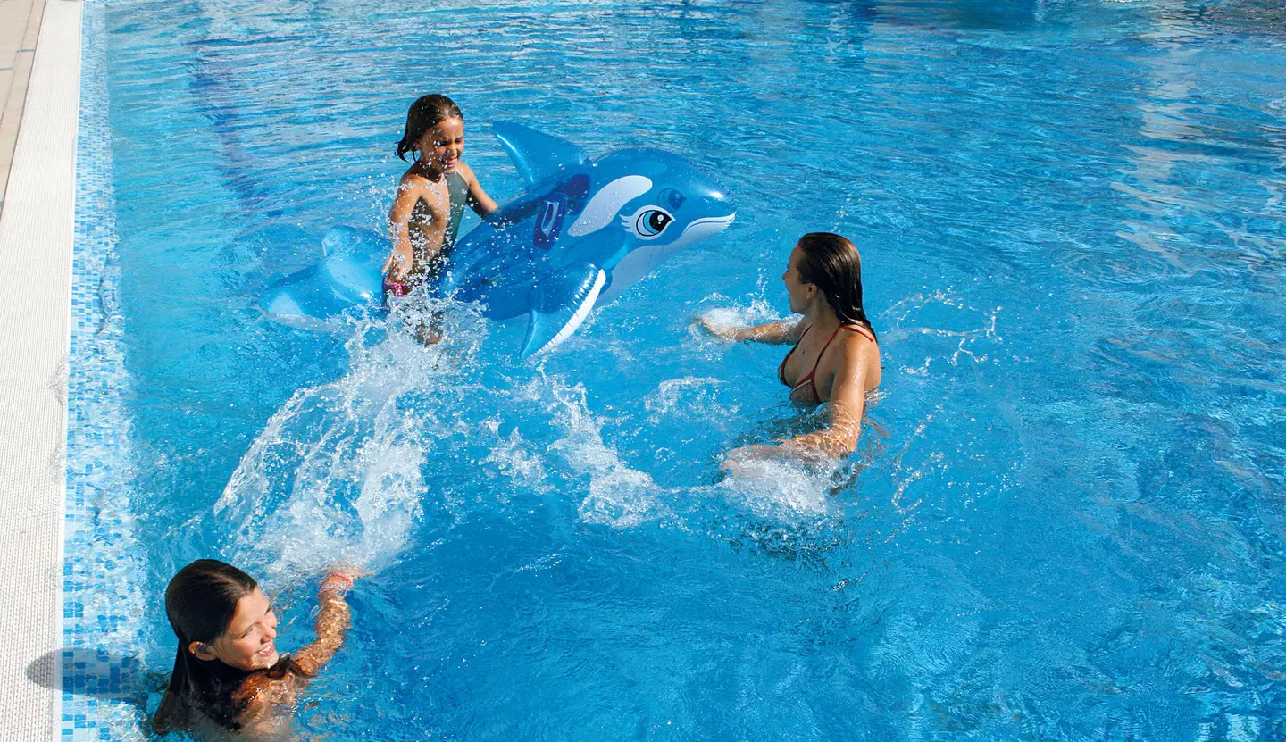 Salus Smart & Chic Hotel OUTDOOR_POOL