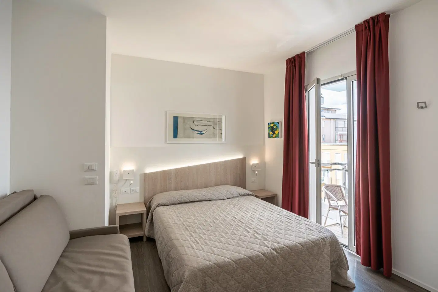 Marzia ROOM_EXAMPLE