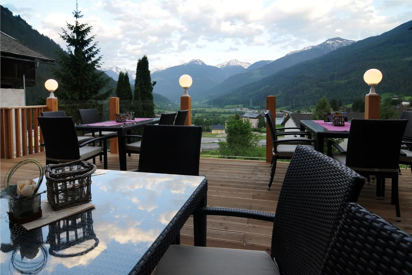 Tauernstern Terrasse