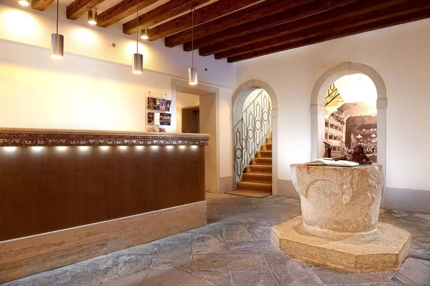 Dell'Opera LOUNGE_LOBBY