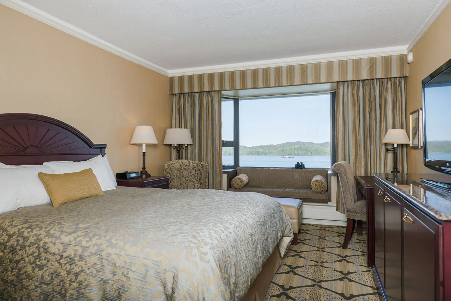 Crest Hotel ROOM_EXAMPLE