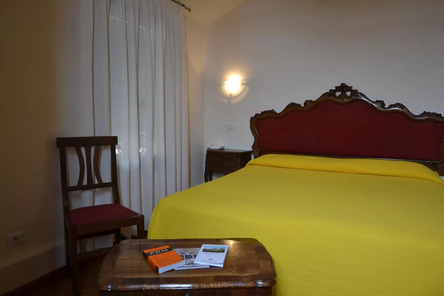 Canada ROOM_EXAMPLE