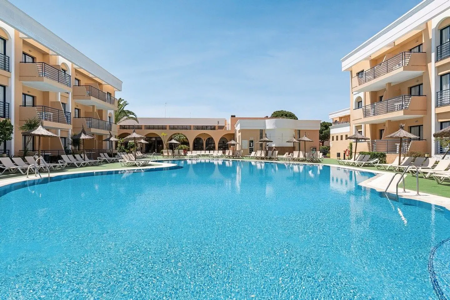 SOL Sancti Petri OUTDOOR_POOL